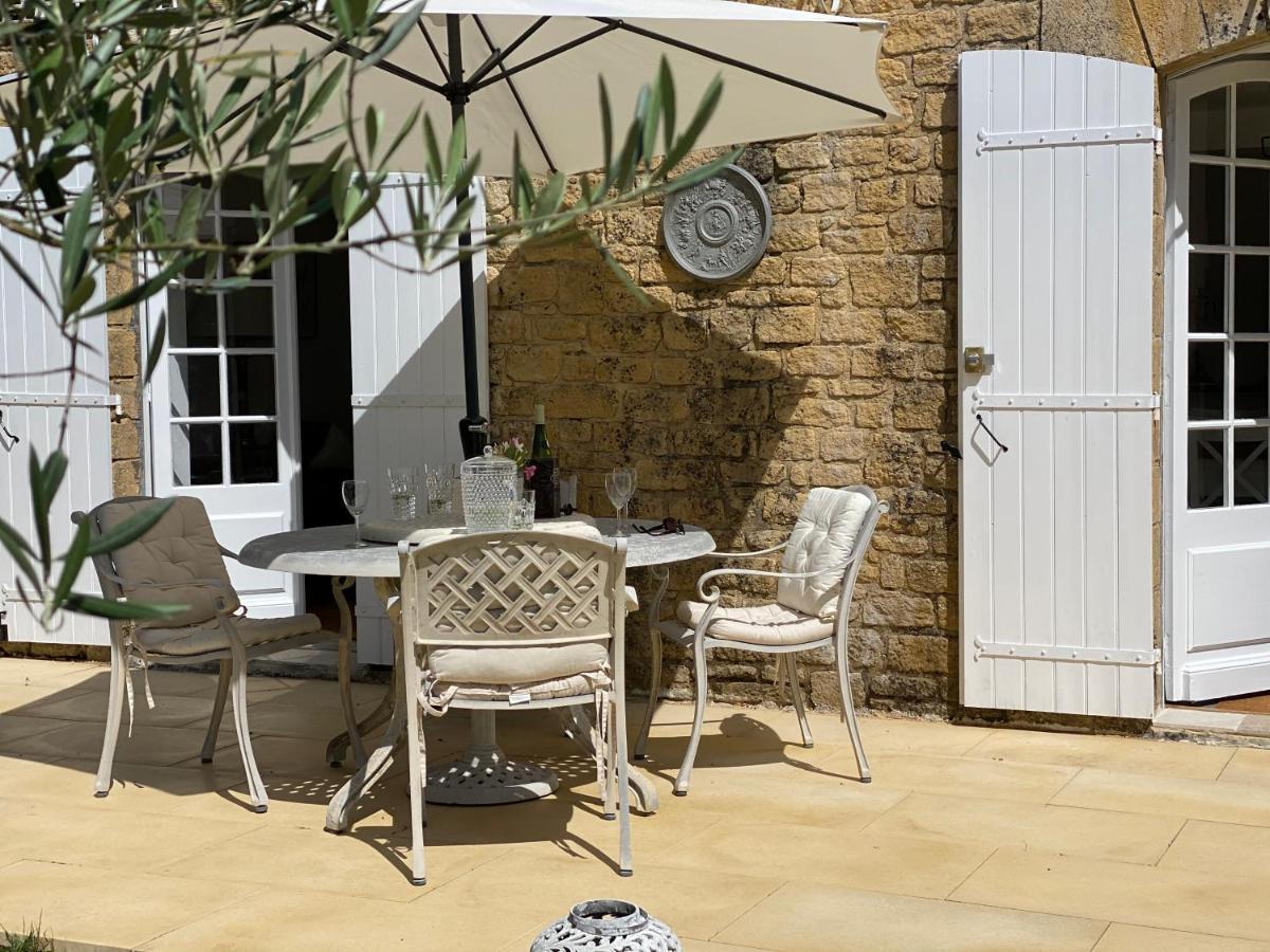 Amity. Exclusive Poolside Garden Apartment Sarlat Esterno foto