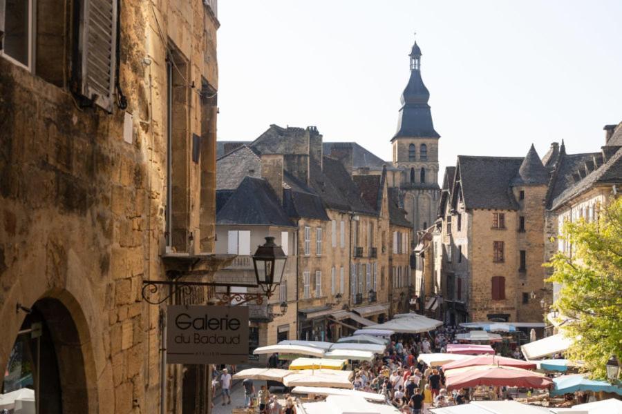 Amity. Exclusive Poolside Garden Apartment Sarlat Esterno foto